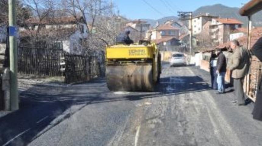 Asfalt &Ccedil;alışmaları Son Hızıyla Devam Ediyor