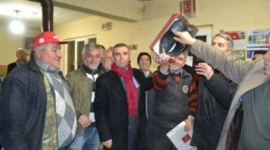 Chp'nin Karesi Adayı Bi&ccedil;ki, Se&ccedil;im Ziyaretlerini S&uuml;r&uuml;d&uuml;r&uuml;yor