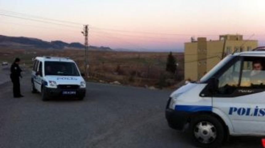 &lsquo;zorla Kız Ka&ccedil;ırdılar&rsquo; İhbarı Polisi Alarma Ge&ccedil;irdi