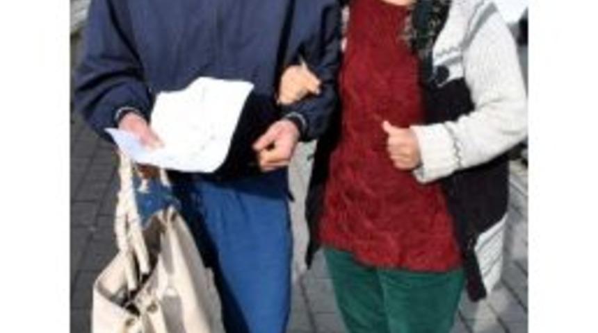 (&ouml;zel Haber) Ameliyat Sonrası G&ouml;remediğini İddia Eden Kadın Doktor Hakkında Şikayet&ccedil;i Oldu