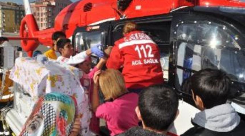 Kalp Hastası Bebek Ambulans Helikopterle Nakledildi