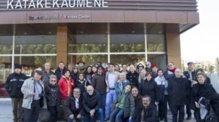 İzmir Turist Rehberleri Derneği Kulayı Ziyaret Etti