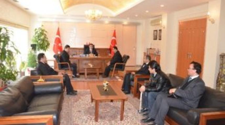 Vali D&uuml;zg&uuml;n&rsquo;&uuml;n Kabul G&uuml;n&uuml;