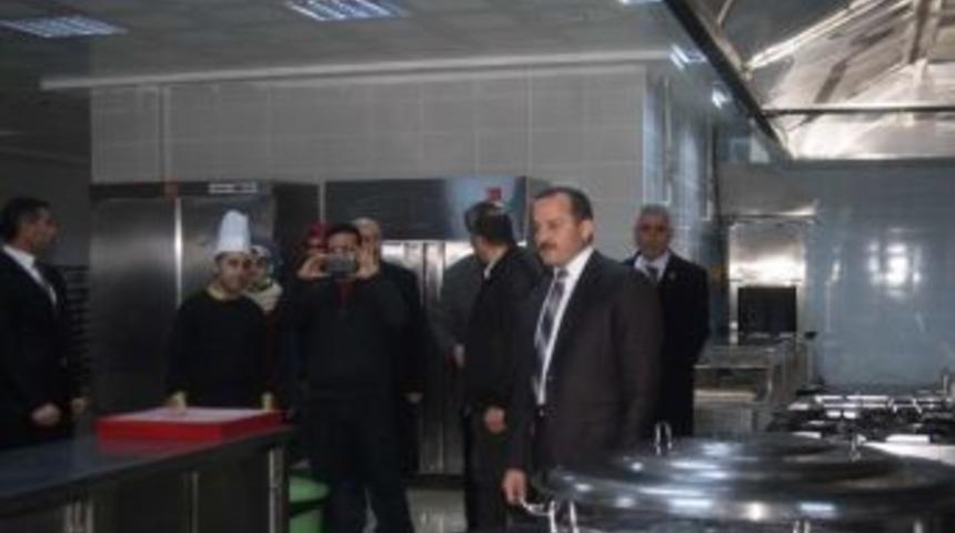 Mş&uuml; &Ouml;ğrencileri 1 Liradan Yemek Yiyor