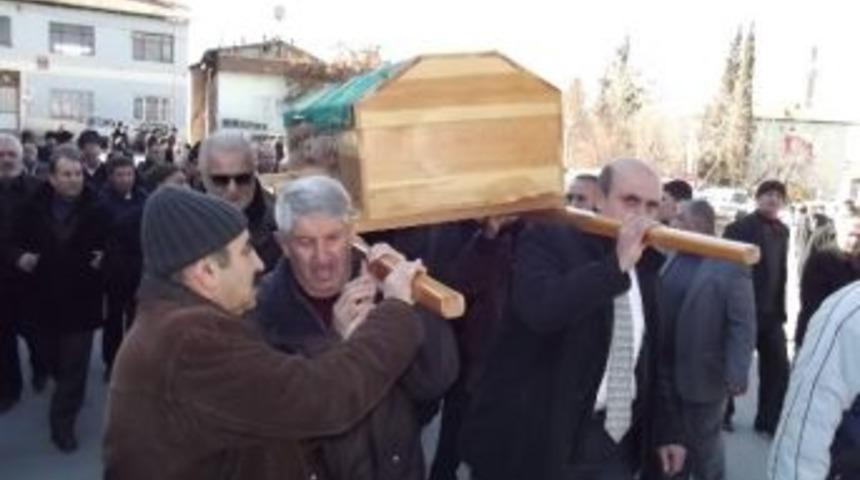 Kenan Işık'ın Eniştesi Son Yolculuğuna Uğurlandı