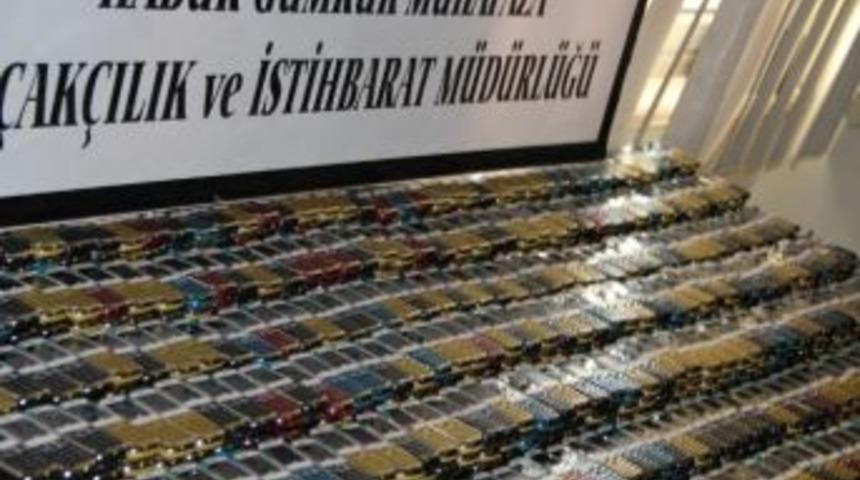 Sahipsiz Yakıt Bidonundan 660 Adet Ka&ccedil;ak Cep Telefonu &Ccedil;ıktı