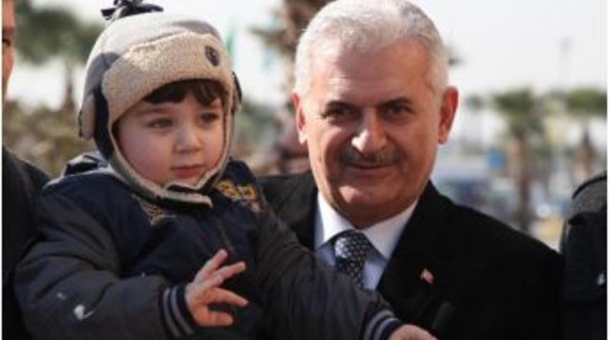Binali Yıldırım: &ldquo;izmir&rsquo;in Tarihine Ge&ccedil;ecek Hizmetleri Yapacağız&rdquo;