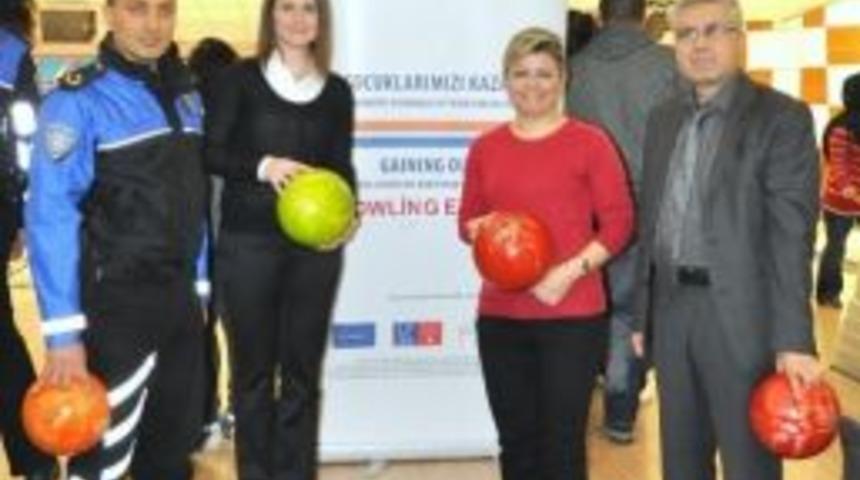 Karne Hediyesi Bowling Eğlencesi