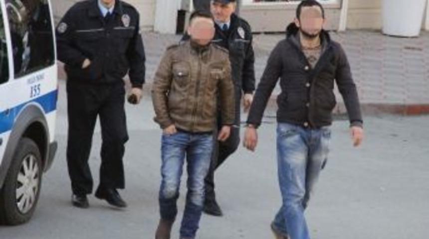 Silahla Yakalanan 4 Kişi Adliyeye Sevk Edildi