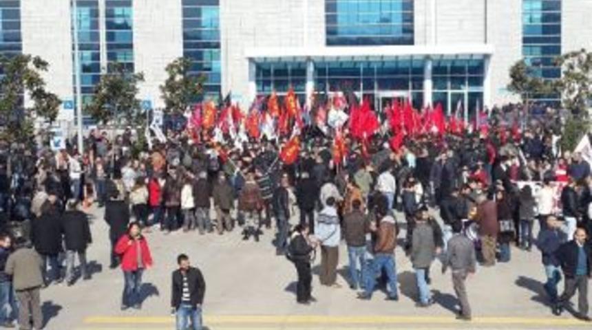 Kartal Adliyesi&rsquo;nde Gerginlik