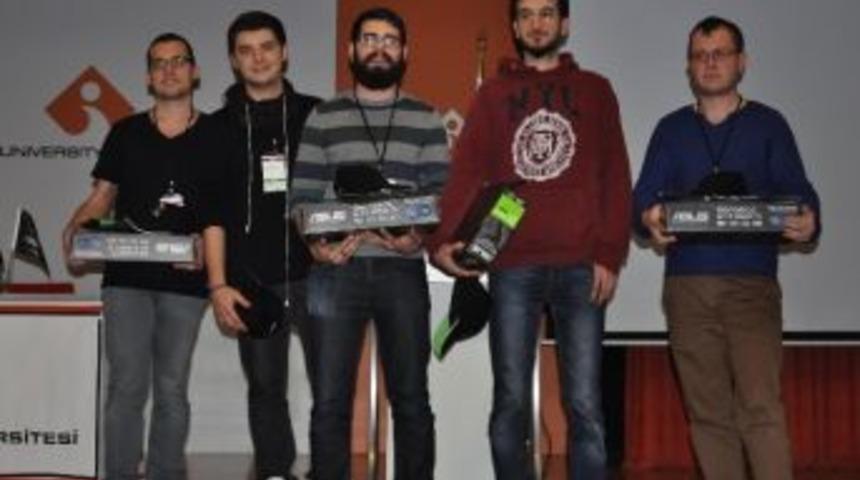 Bilgisayar D&acirc;hileri İzmir Ekonomi&rsquo;de Oyun Tasarladı