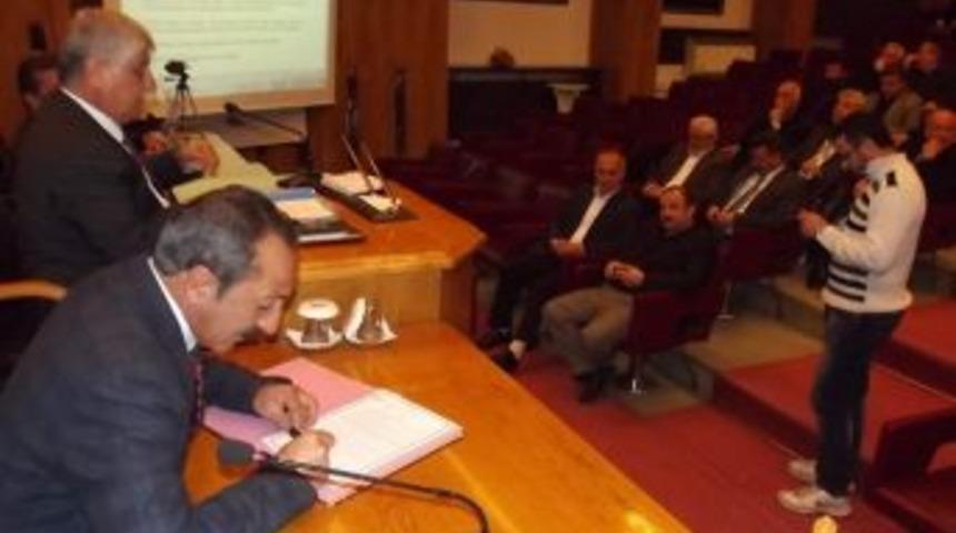 İl Genel Meclisi&rsquo;nde Hizmet &lsquo;yapıldı-yapılmadı&rsquo; Tartışması Yaşandı