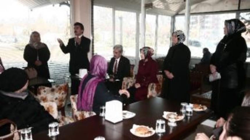 Yenişehir Ak Parti&rsquo;de Kadın Kolları Tanıtıldı