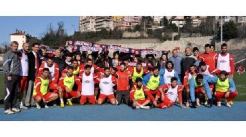 Bkm Gen&ccedil; Tiyatro Grubu&rsquo;ndan, K&ouml;m&uuml;rspor&rsquo;a Destek Ziyareti