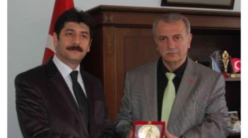 Başkan Karahan&rsquo;a Nezaket Ziyareti