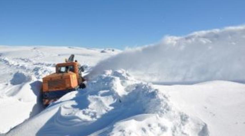 Muş&rsquo;ta Karla M&uuml;cadele &Ccedil;alışması