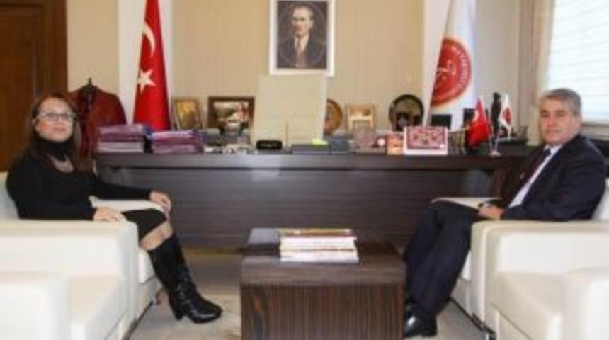 Milli Eğitim M&uuml;d&uuml;r&uuml; Osman Şimşek Rekt&ouml;r Kılı&ccedil;&rsquo;ı Ziyaret Etti