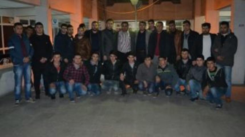 Tosun, &Uuml;lk&uuml;c&uuml; Gen&ccedil;lerle Bir Araya Geldi