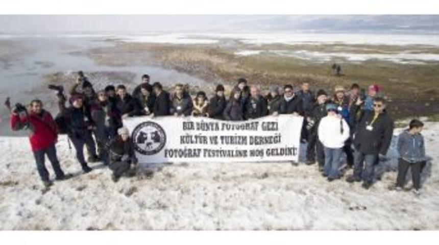 Fotoğraf&ccedil;ılar Ahlat&rsquo;tan Mutlu Ayrıldı