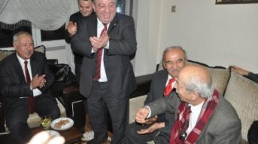 Akdemir, &Ccedil;aydamar Mahallesi&rsquo;nde Ev Toplantısına Katıldı