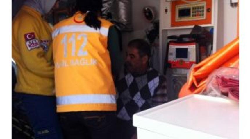 Kaldırımdan D&uuml;şerek Yaralandı