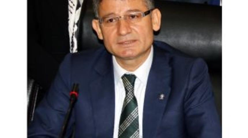 Ak Parti&rsquo;de Adaylar Tanıtılıyor