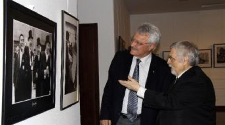 60 Yılın Fotoğraflarla Tanıklığı