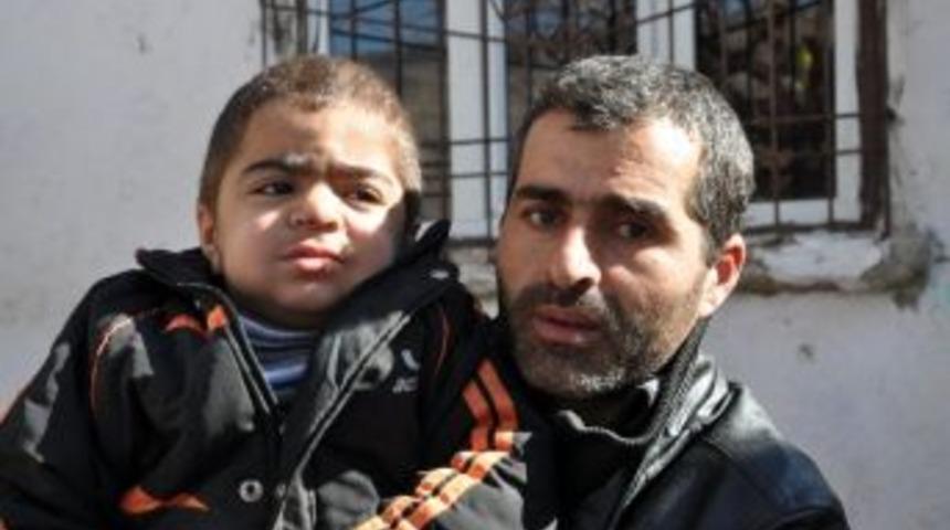 Haberi Olmadan Adına 60 Telefon Hattı Açıldı