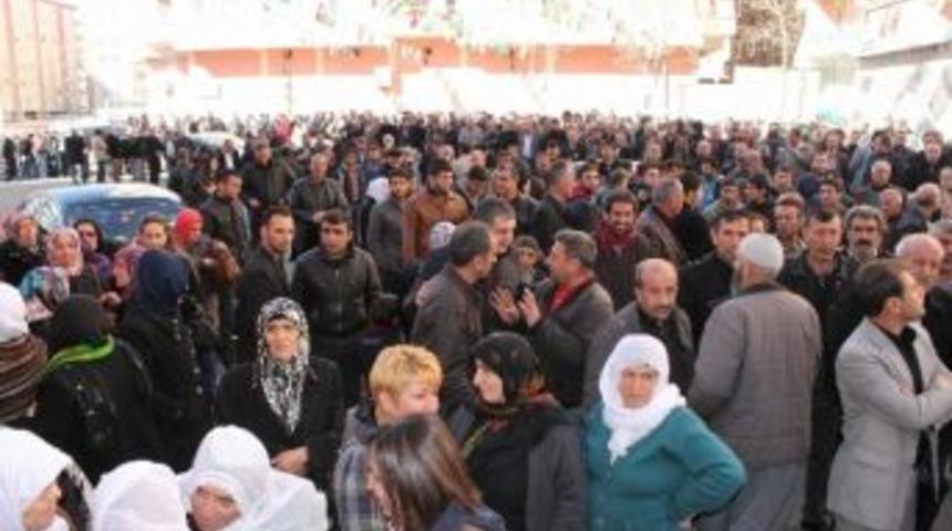 Bdp&rsquo;den &lsquo;bayrak Kavgası&rsquo; A&ccedil;ıklaması