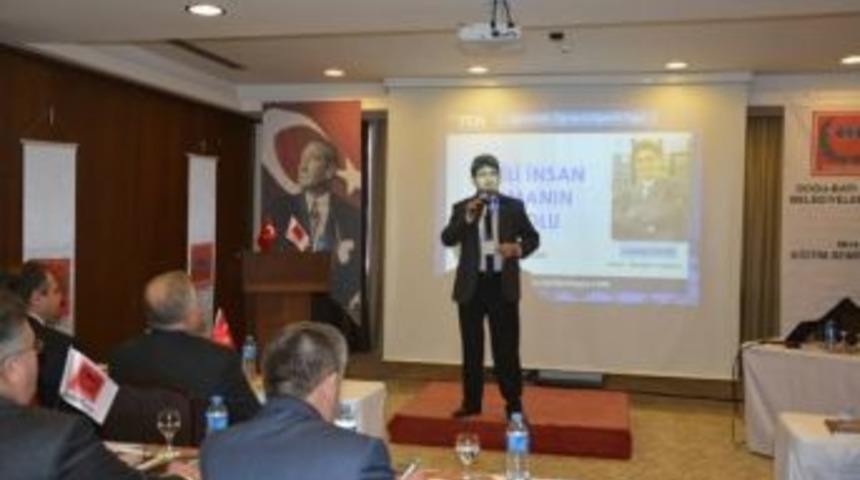 Trakyakent'in Etkili İnsan Ve Etkili Lider Konulu Eğitim Semineri İğneada' Da Başladı