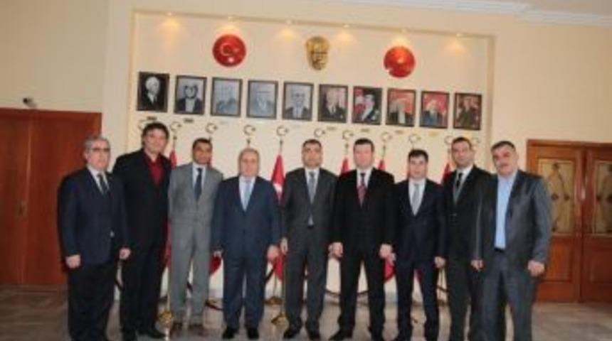 M&uuml;siad İzmir Heyeti, Vali Toprak'ı Ziyaret Etti