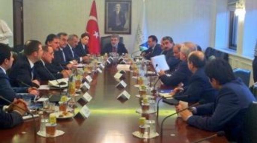 Ak Parti Heyetinden Bakanlara Ziyaret