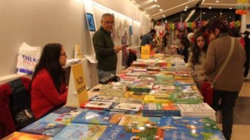 &Ccedil;ocuklar Kitap Şenliği'nde Doyasıya Eğlendi