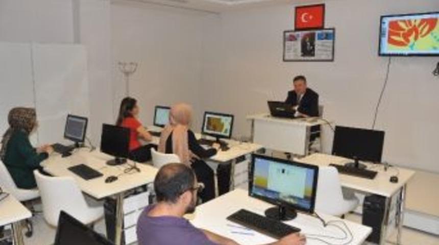 Gaib&rsquo;te, Bilgisayar Destekli Halı Desinat&ouml;rl&uuml;ğ&uuml; Eğitimi Başlıyor