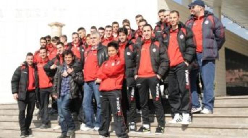 Karadağ Futbol Takımı Kamp İ&ccedil;in Gaziantep&rsquo;i Tercih Etti