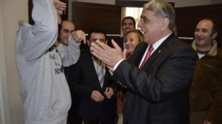 Ak Partili Kalkan: "karabağlar Engelleri Aşacak"