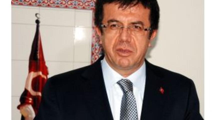 Bakan Zeybek&ccedil;i'ye Okul K&uuml;t&uuml;ğ&uuml; S&uuml;rprizi