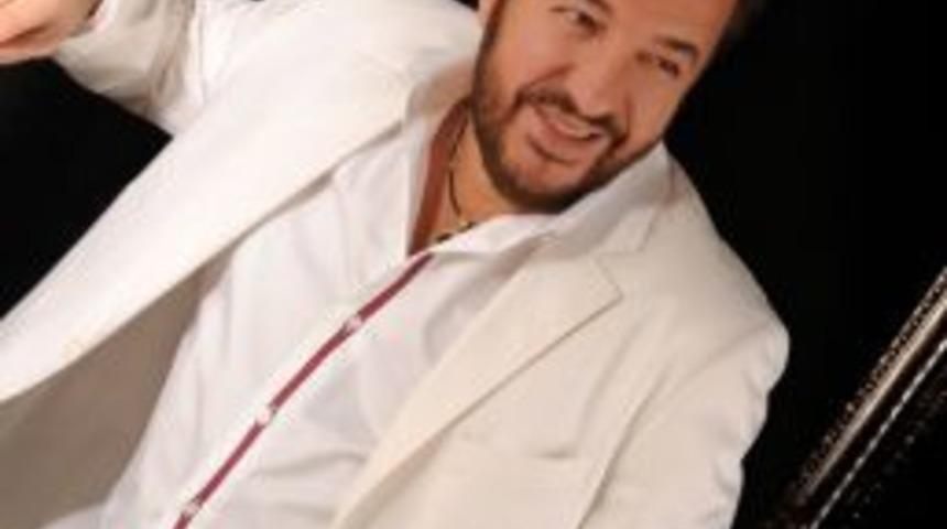 &Uuml;nl&uuml; Sanat&ccedil;ıdan Hayvan Ticareti Yapanlara Sert S&ouml;zler