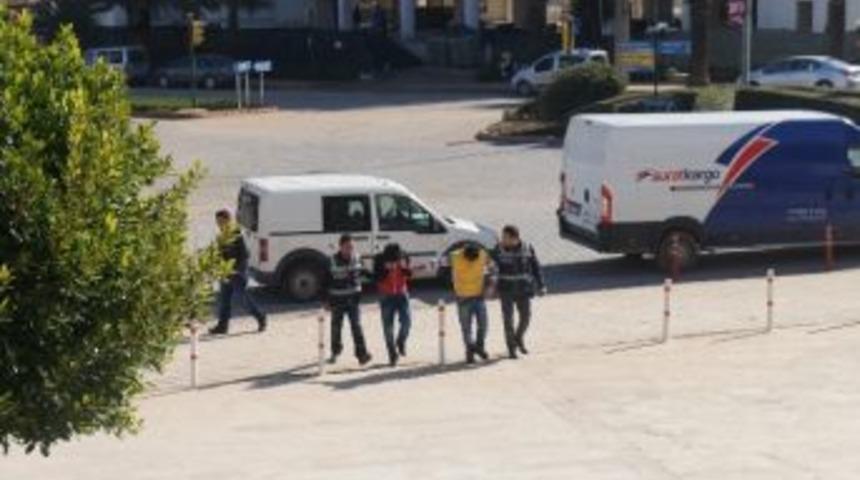 Hapisten &Ccedil;ıktıktan 3 G&uuml;n Sonra İlk İşlerinde Yakayı Ele Verdiler