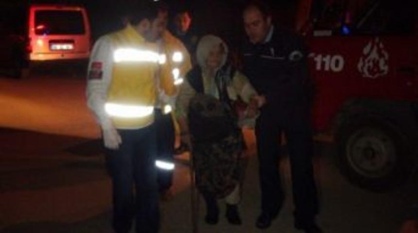 Parasını Almak İ&ccedil;in Dumanla Kaplı Eve Girdi