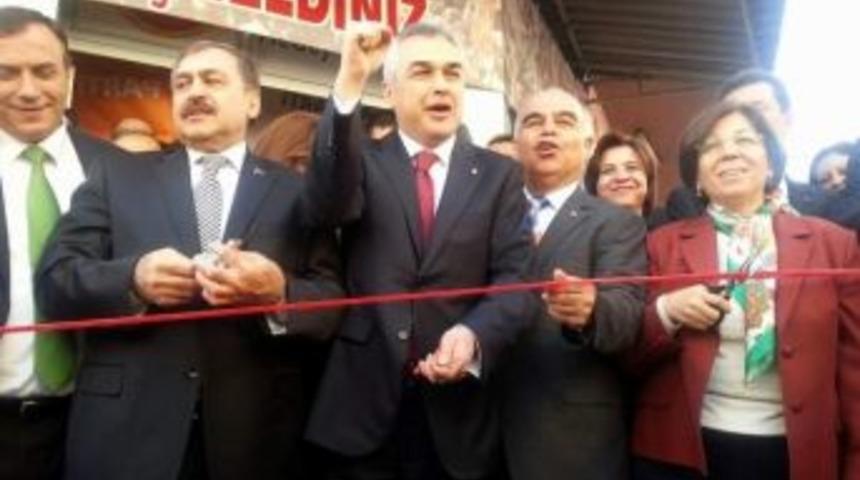 Bakan Eroğlu&rsquo;ndan Ak Parti&rsquo;li Savaş&rsquo;a Tam Destek