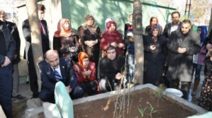 Seydaoğlu&rsquo;ndan T&uuml;rbe Ziyareti