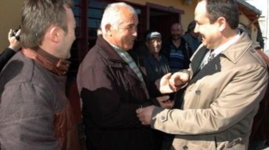 Giresun Belediye Başkanı Aksu Mahalle Sakinlerini Dinledi