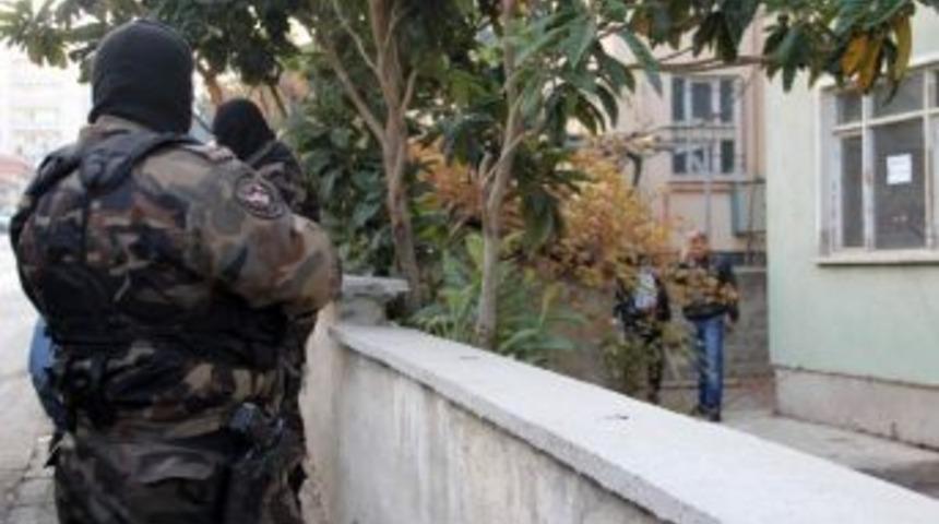 &Ccedil;orum&rsquo;da Sokak Satıcılarına Operasyon