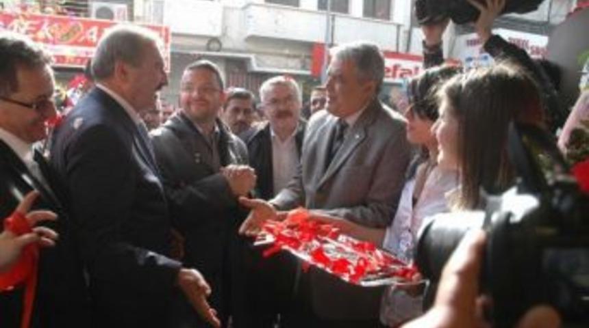 Edremit&rsquo;te &Ouml;zdemir Restaurant&rsquo;a G&ouml;rkemli A&ccedil;ılış