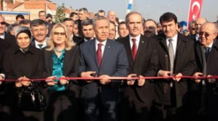 "t&uuml;rkiye'yi Fetret D&ouml;nemi'ne Sokmak İsteyenler Var"