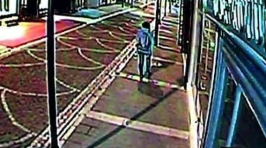 Telefoncuyu Soymak İ&ccedil;in 40 Dakika Direndi