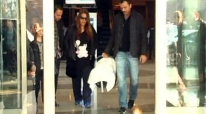 Demet Akalın Taburcu Oldu