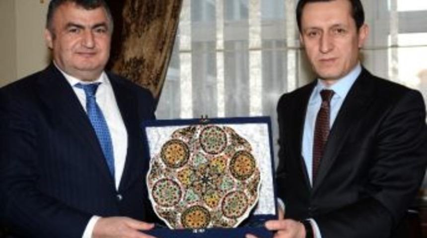 Başbakan Yardımcısı İşler&rsquo;den Ahıska T&uuml;rkleri&rsquo;ne Destek