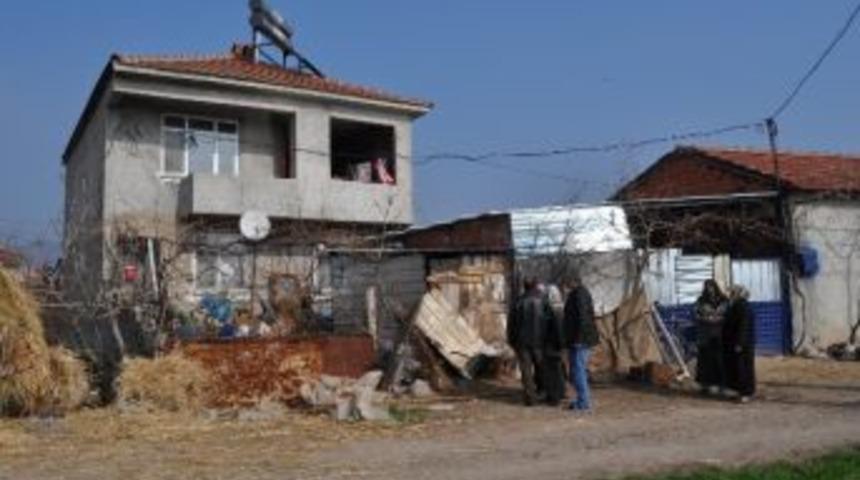 (&ouml;zel Haber) Komşusu Tarafından Kolundaki 3 Bilezik İ&ccedil;in Katledildi